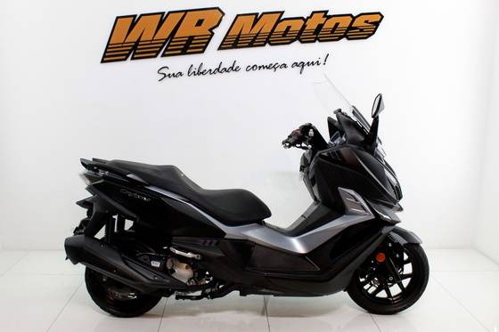 DAFRA CRUISYM 300 DAFRA CRUISYM 300